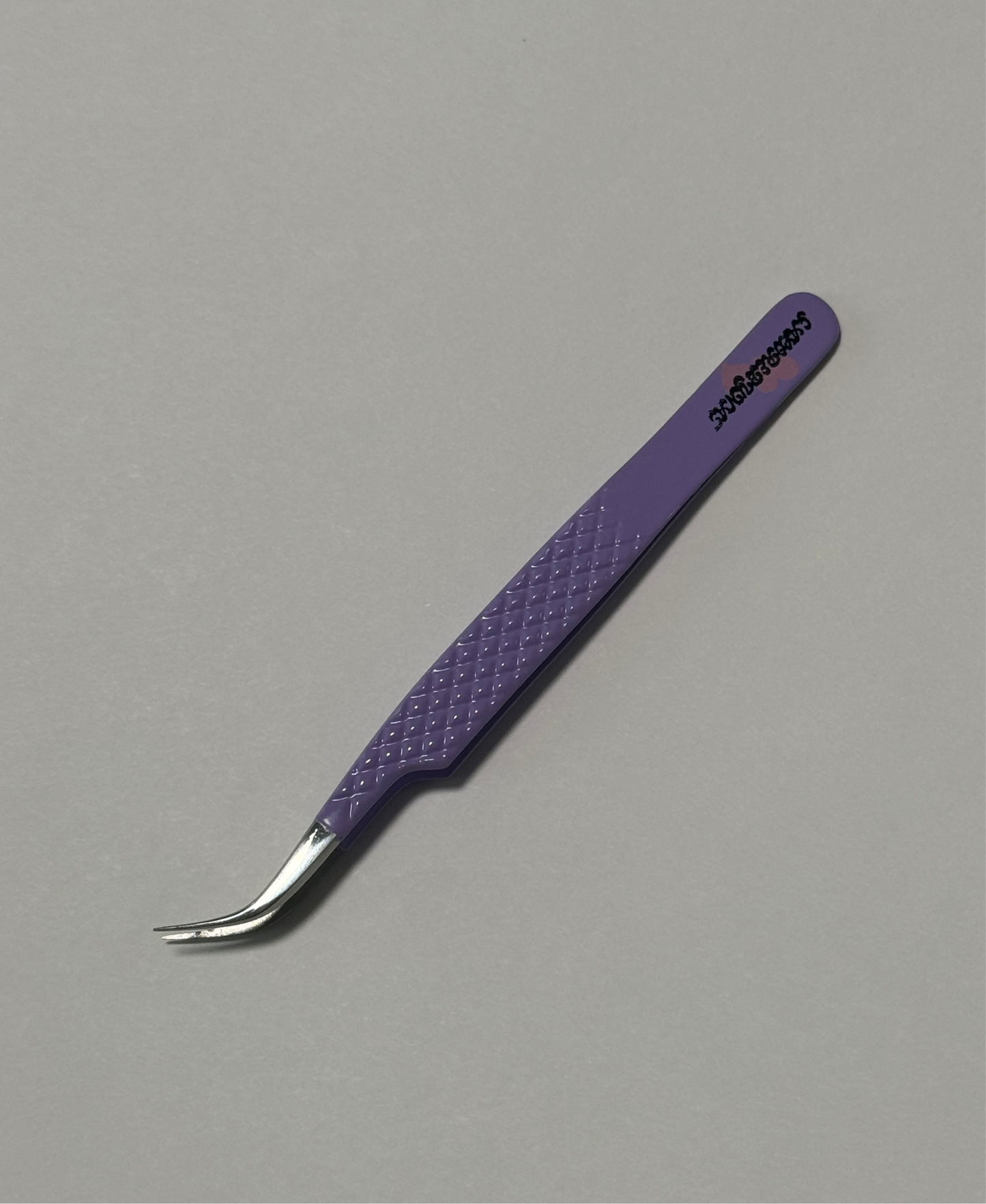 Lavender Luxe Curved Isolation Tweezer